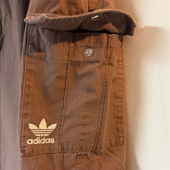 Adidas Men's Chocolate Cargo Pants - Picture 2 of 6